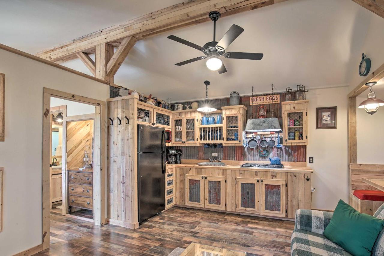 Kerrville Converted Barn Tiny Home With Kayaks! 외부 사진