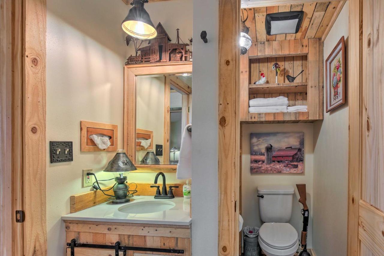 Kerrville Converted Barn Tiny Home With Kayaks! 외부 사진